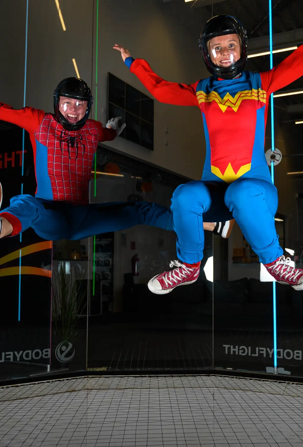 Indoor skydiving är en perfekt julklapp till mamma och pappa upplevelse.